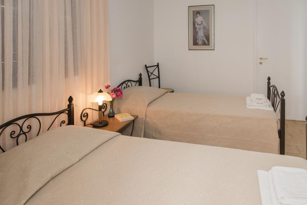 Elena Apartments ポロニア 部屋 写真